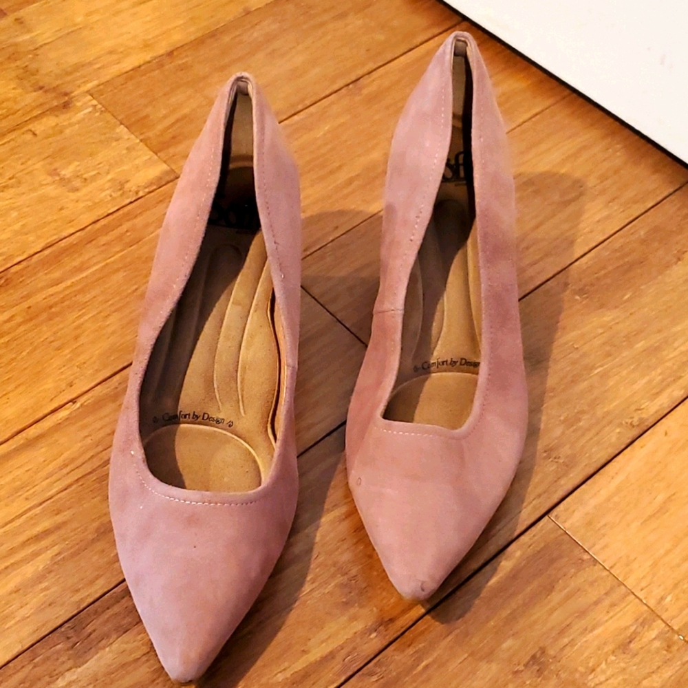 NewSofft rose suede kitten heels wooden pump 8.5 W